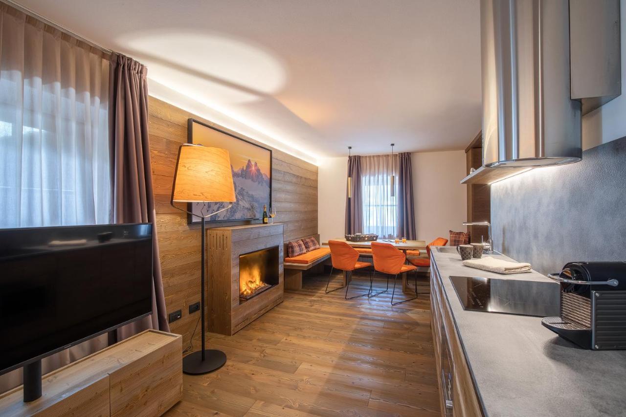 Cima Dodici B&B - Apartments Sexten Exteriör bild